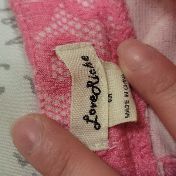 Francesca's hot pink lace circle skirt - Picture 3 of 5